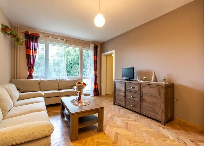 уют 普罗夫迪夫